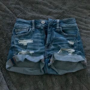 american eagle ripped jean shorts cuffed